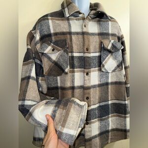 Fashion Nova Men Plaid Flannel Shacket Jacket XL Brown Gray Overshirt